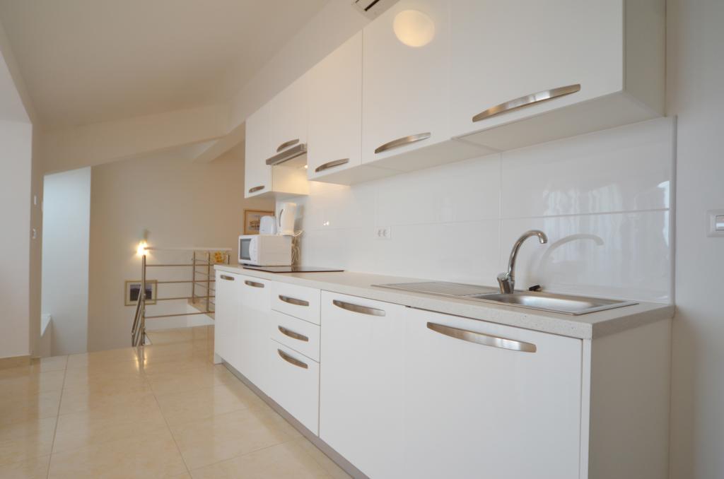 Apartments And Rooms Camaiore Rovinj Exterior foto